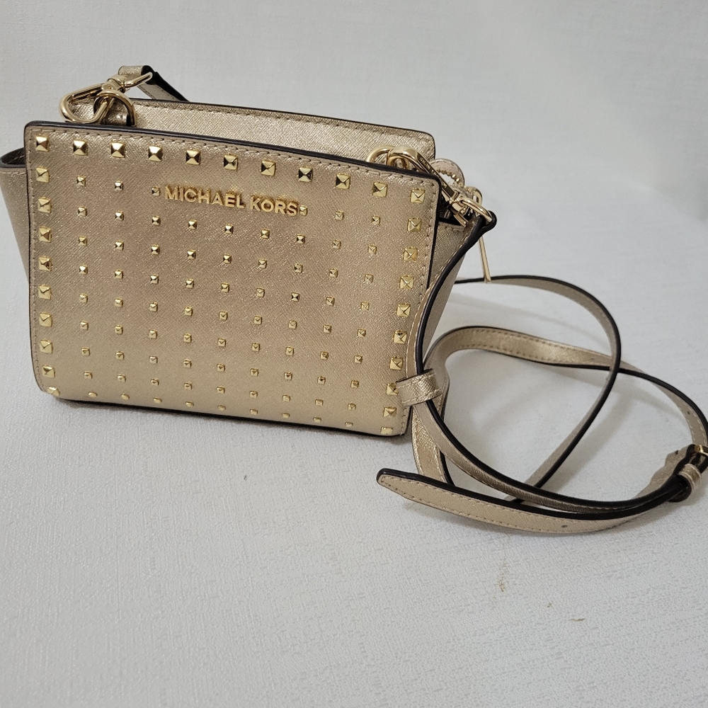 NEW Michael Kors Studded Purse (AF2)